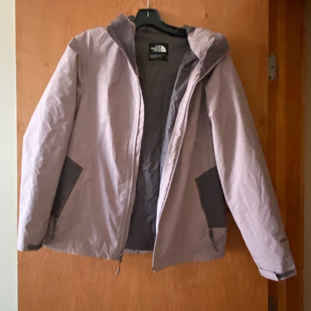 North face periwinkle and grey ski coat